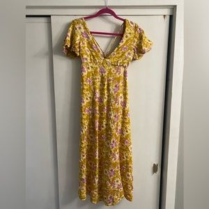 V neck open back detail maxi